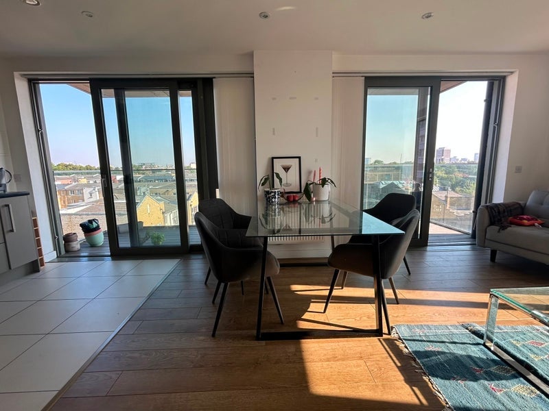 Room Ben Jonson Road in Greater London
