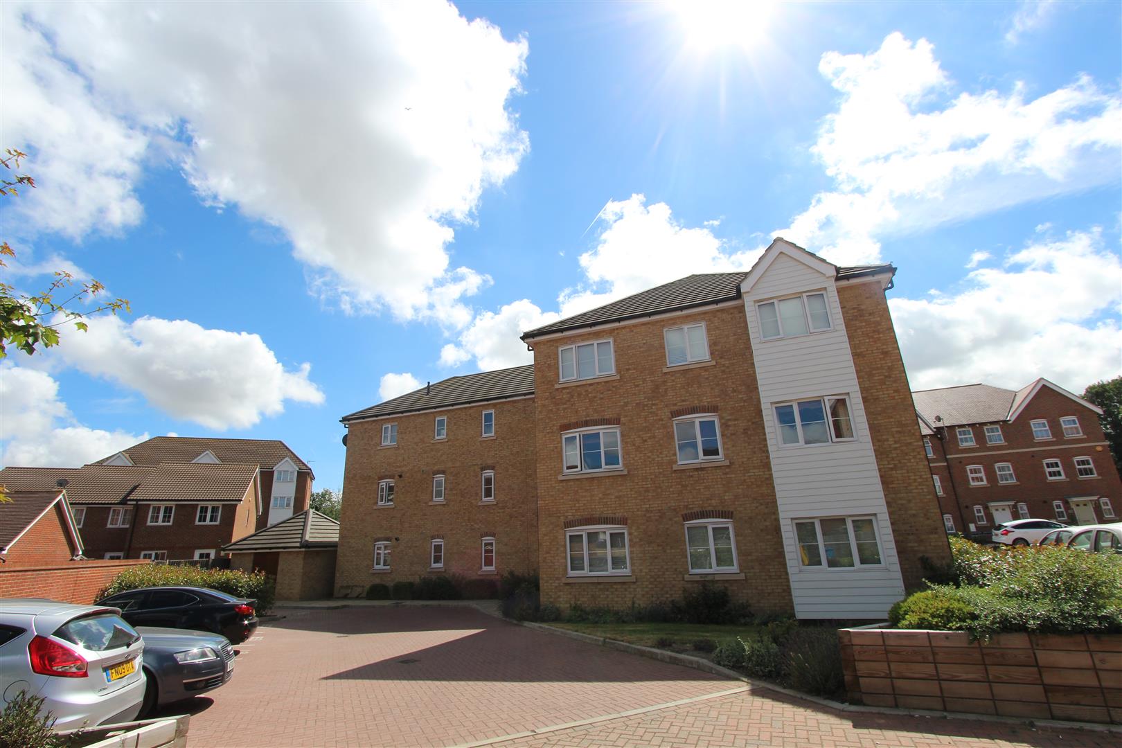 Flat Easton Drive in Borough of Swale