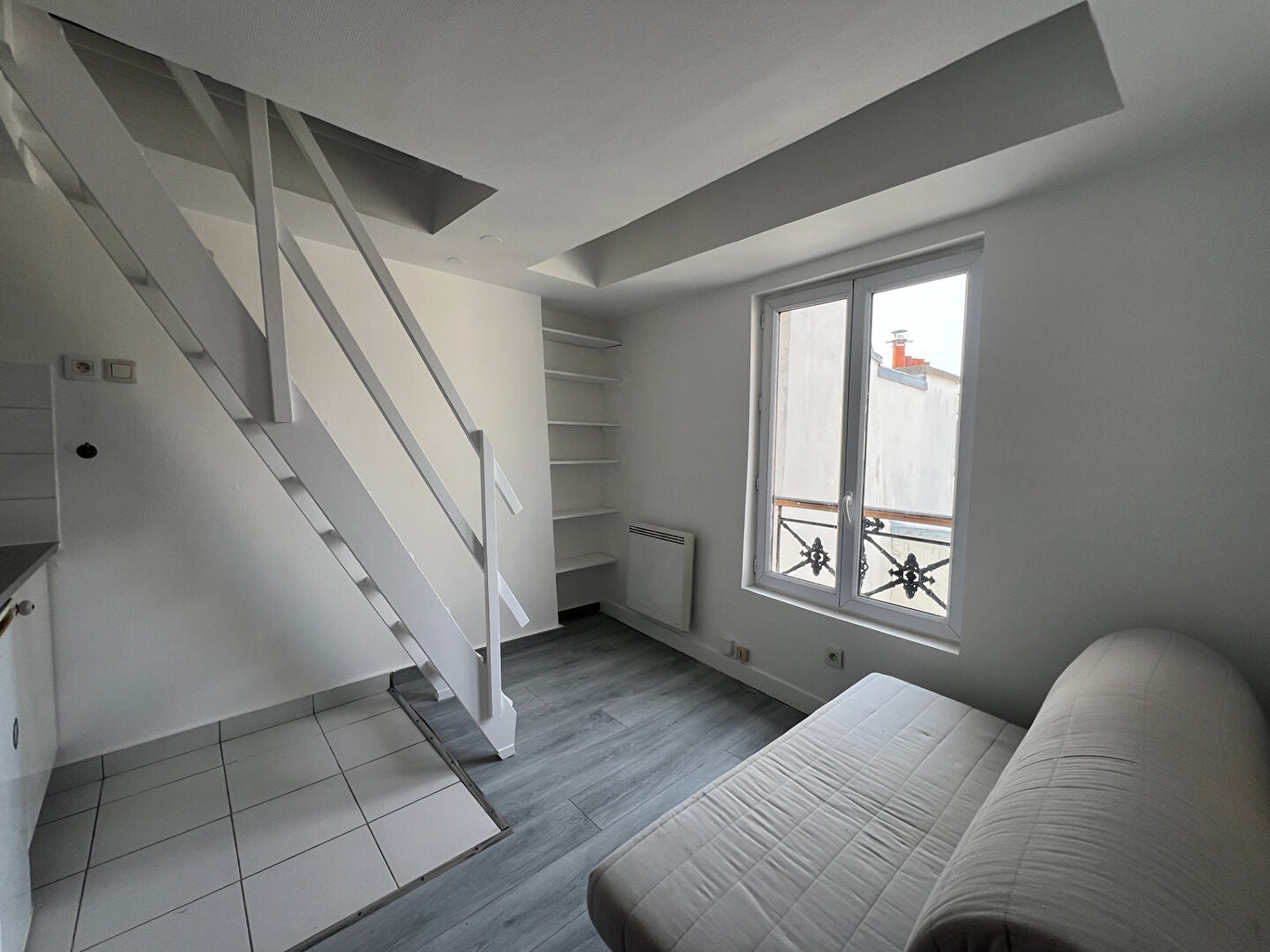 Flat Rue Traversière in Paris