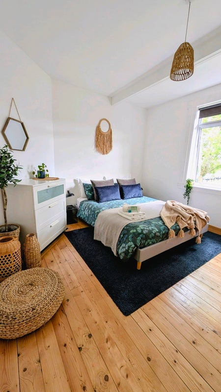 Room Loganlea Avenue in City of Edinburgh