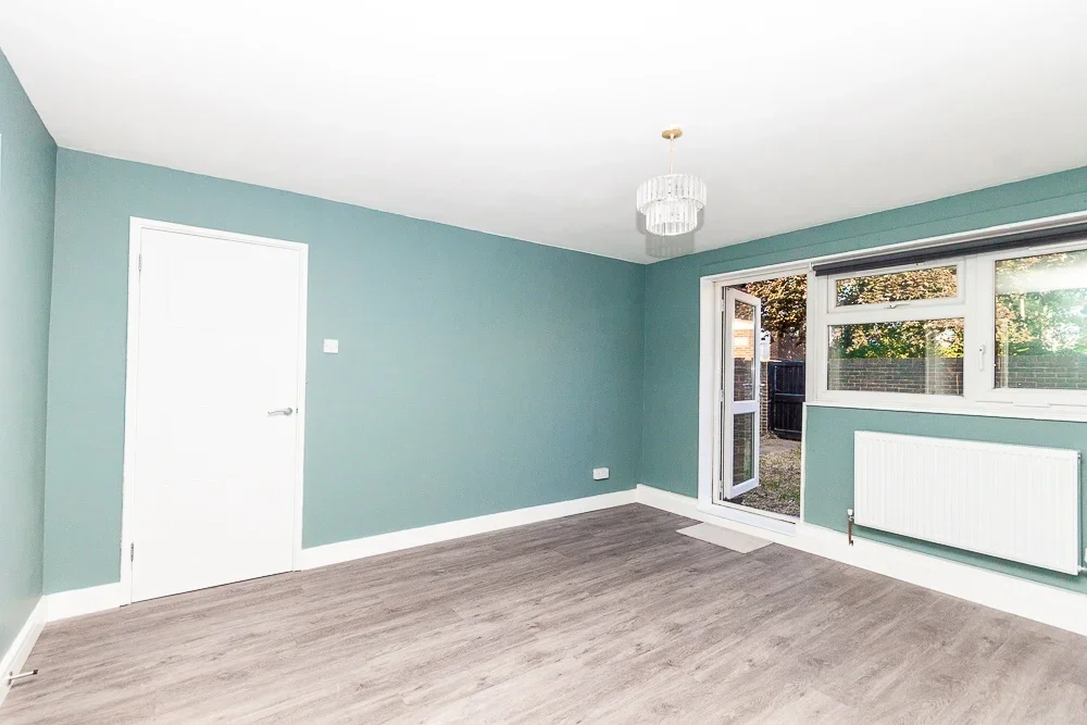Flat Invermore Place in Greater London