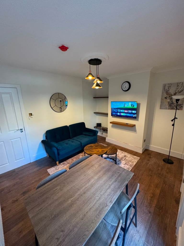 Room Garthland Drive in Greater London