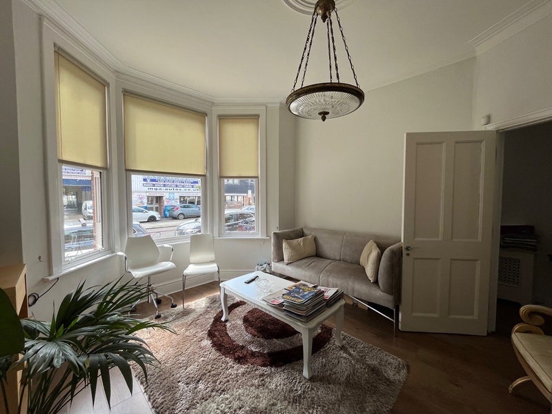 Room Latimer Road in Greater London