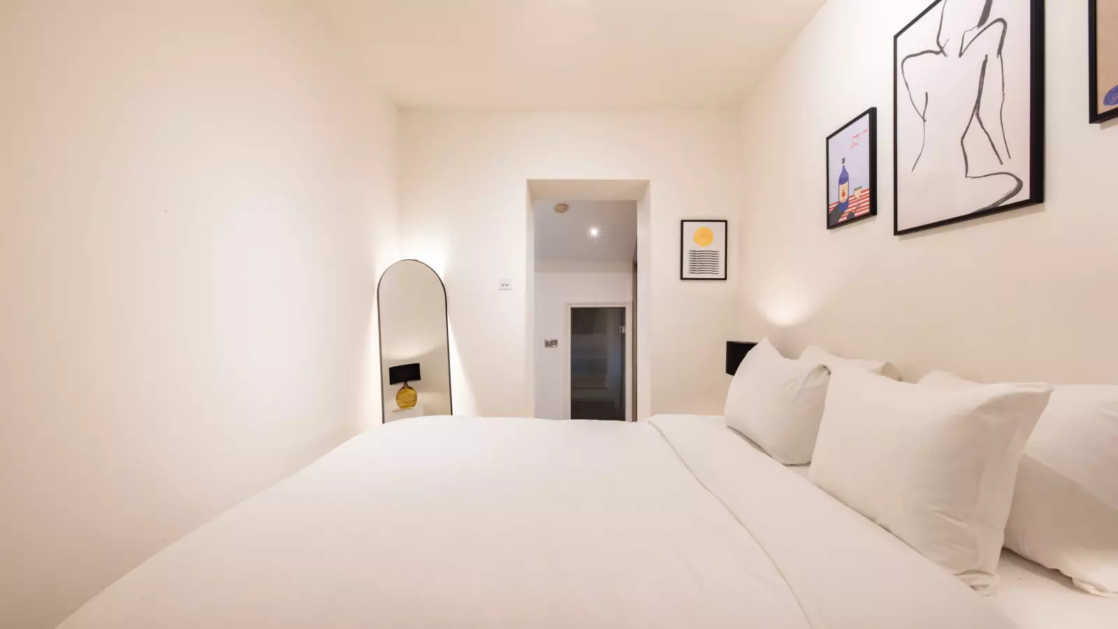 Flat Gloucester Terrace in City of Westminster