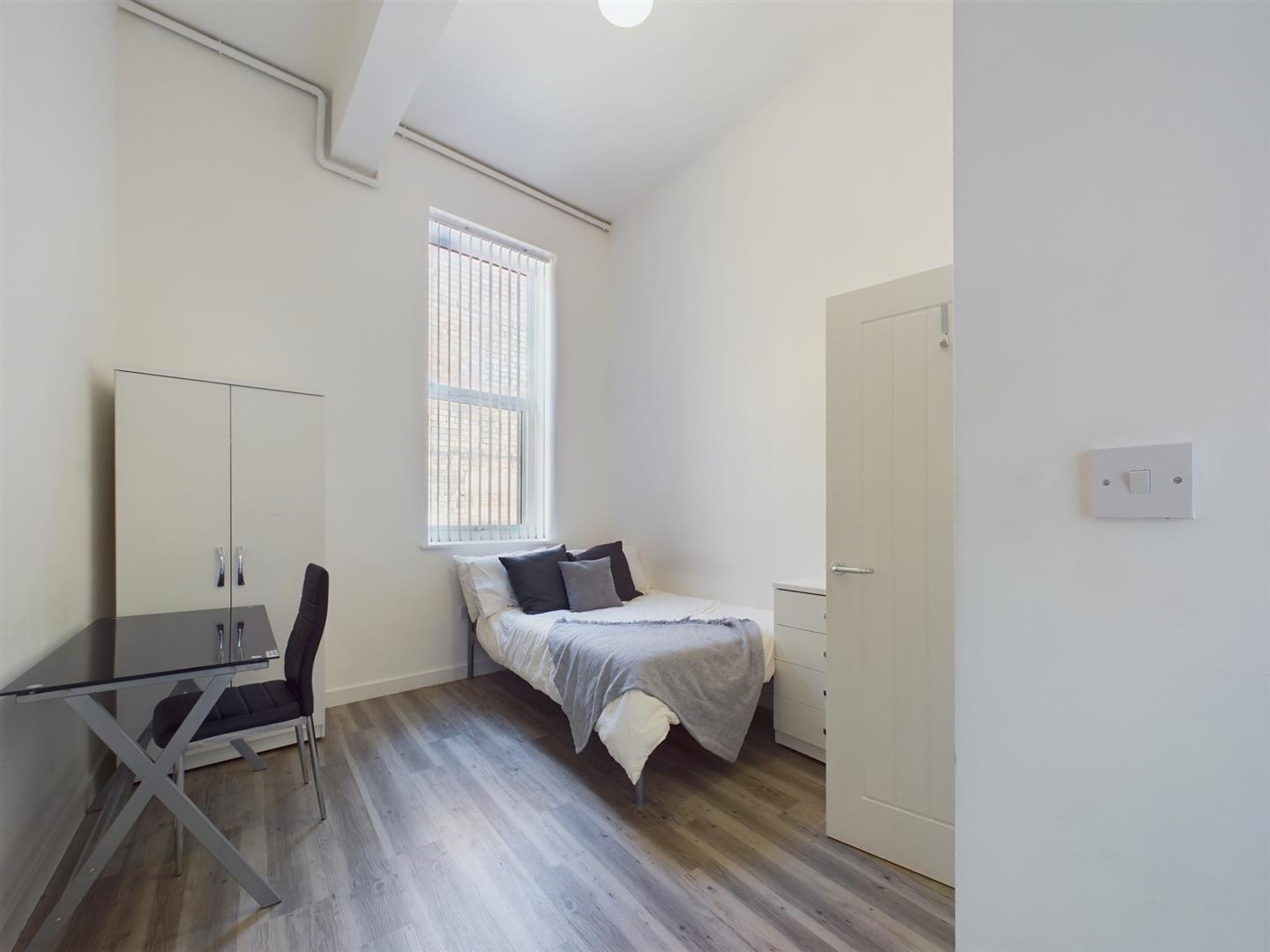 Flat Market Place in Charnwood