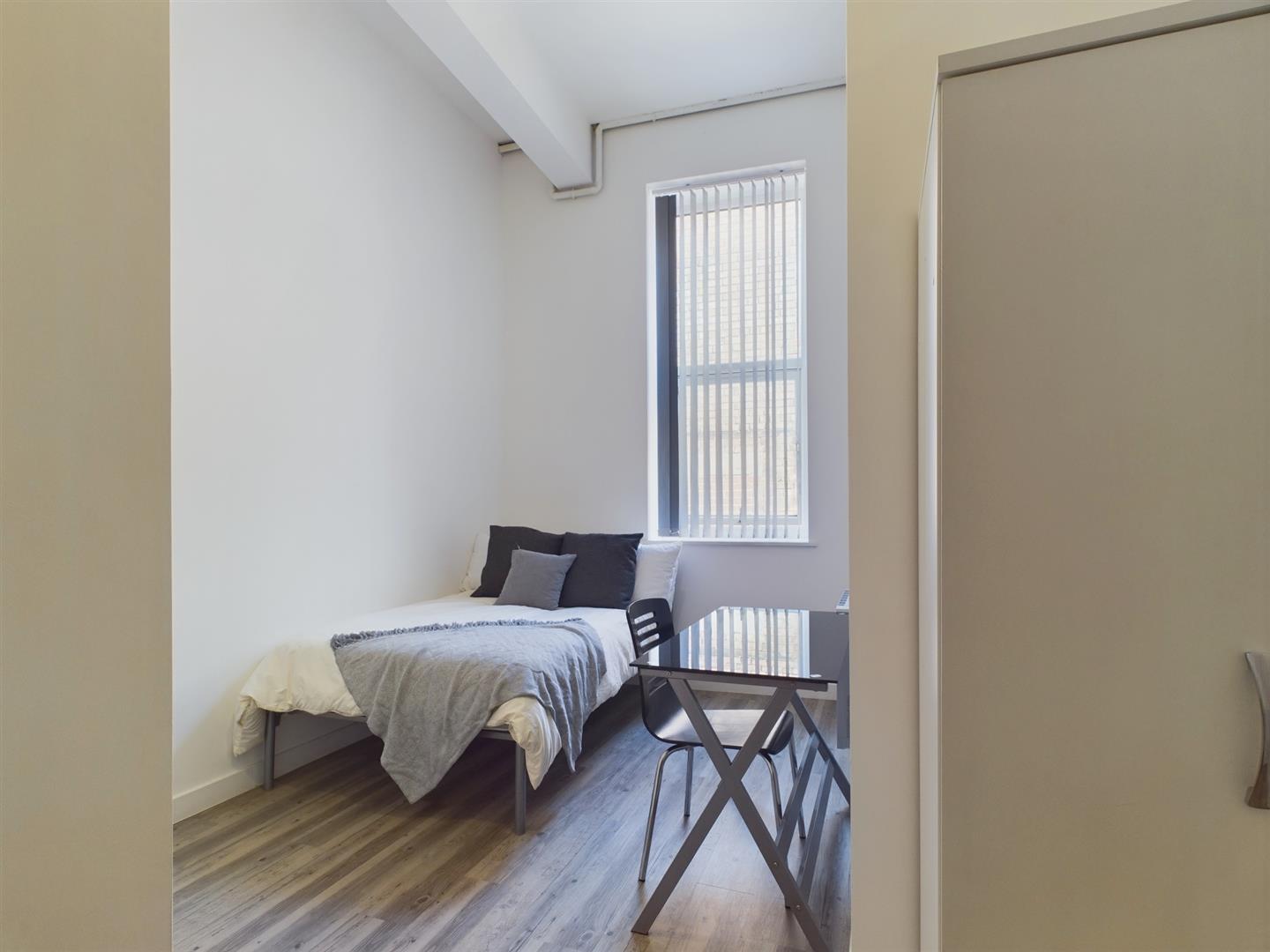 Flat Market Place in Charnwood
