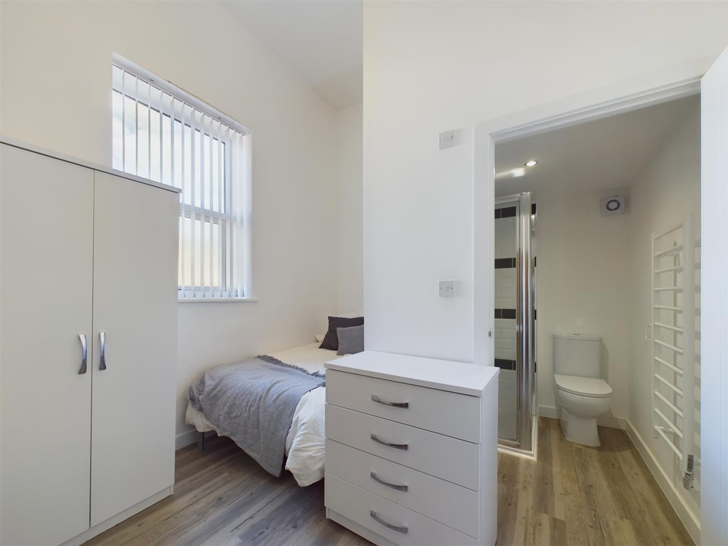 Flat Market Place in Charnwood