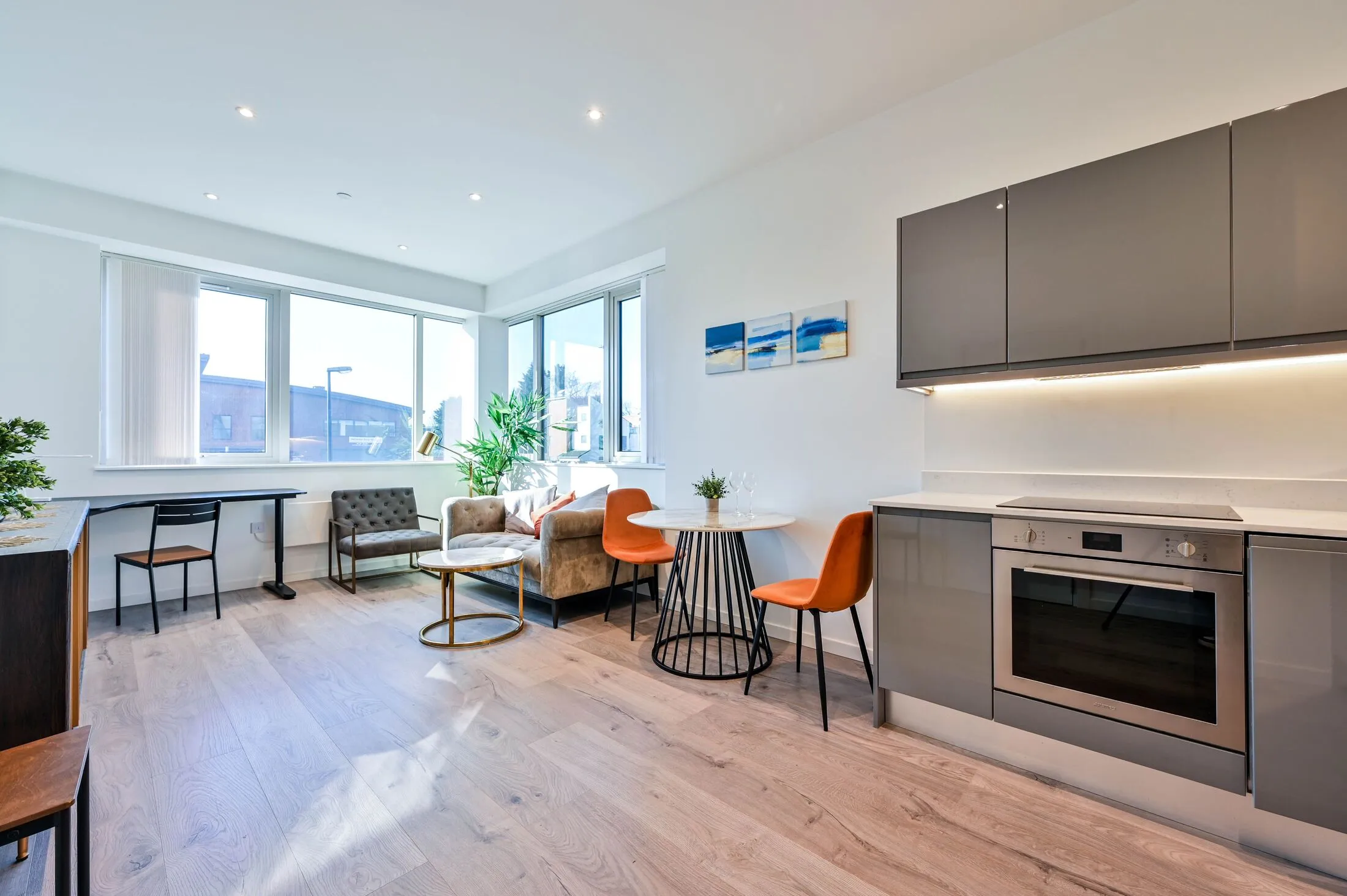 Flat Ladymead in Guildford