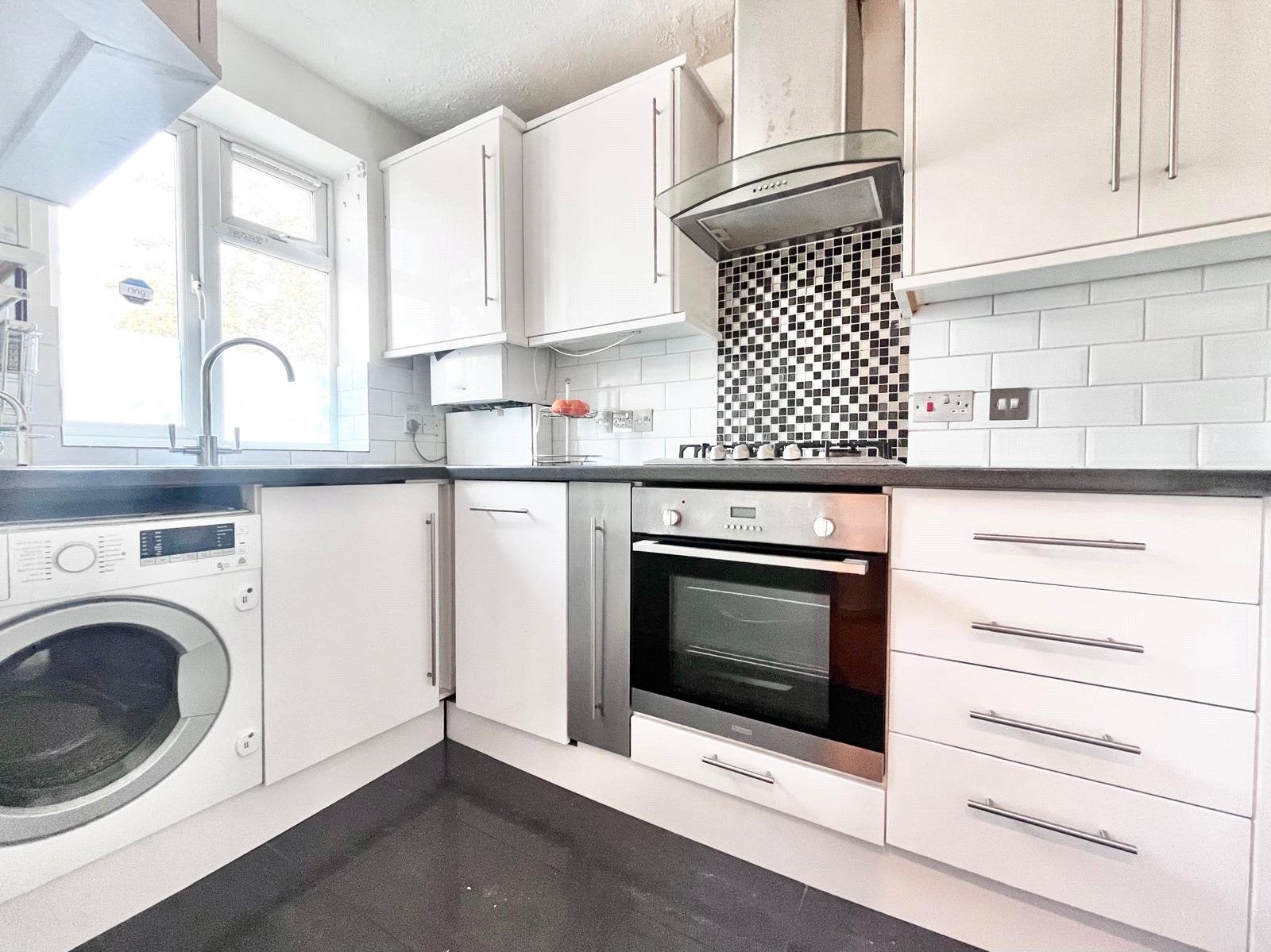 House Bankside Close in Greater London