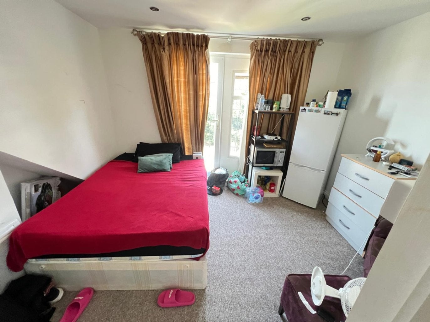 Flat Park Lane in Greater London