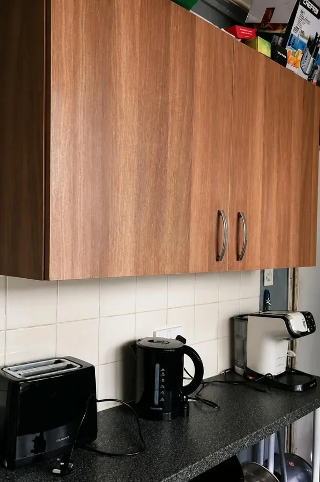 Room Oval Way in Greater London