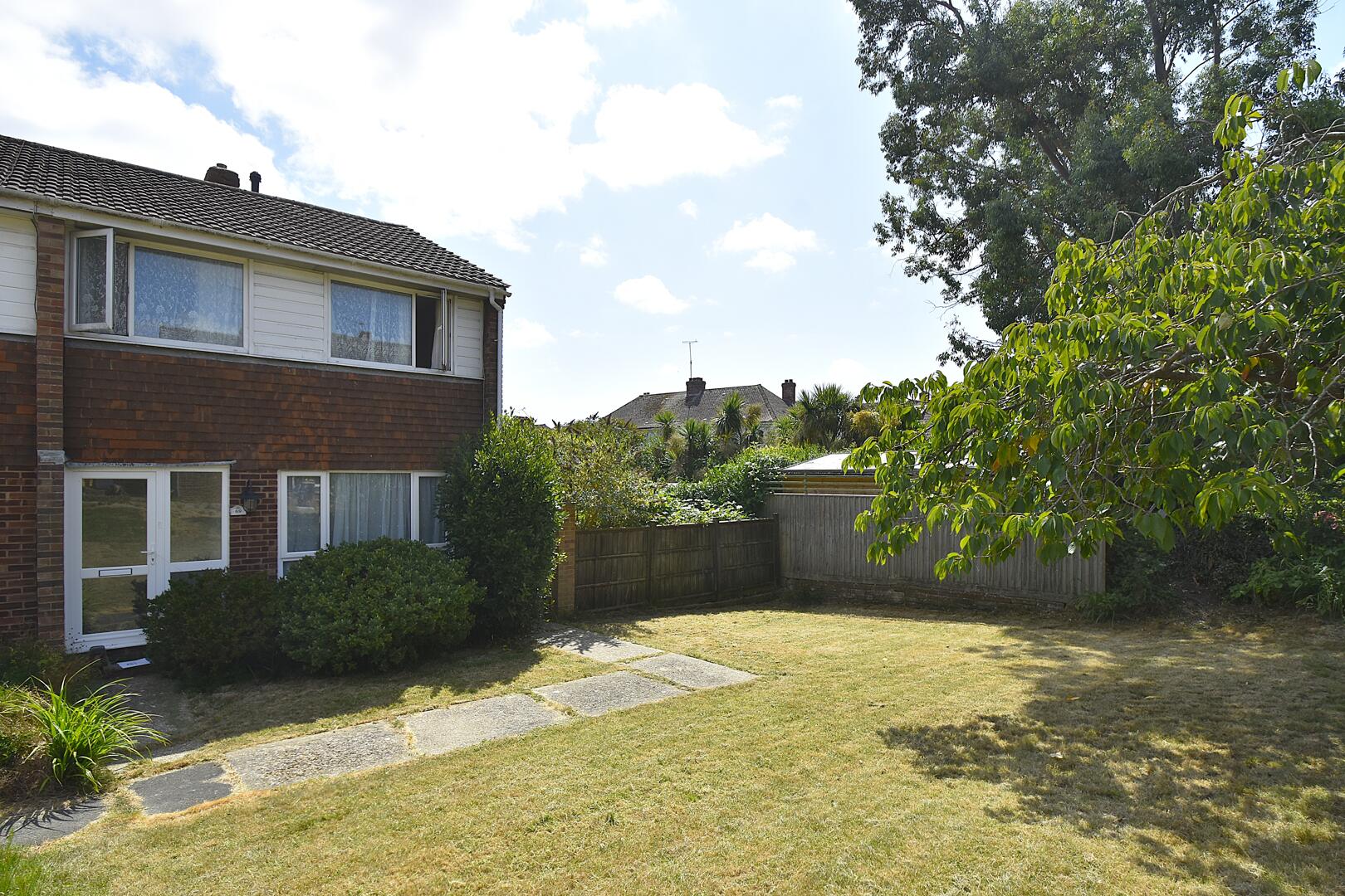 House Sandcroft Avenue in Ryde