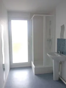 Flat Rue Charles Cros in Rouen
