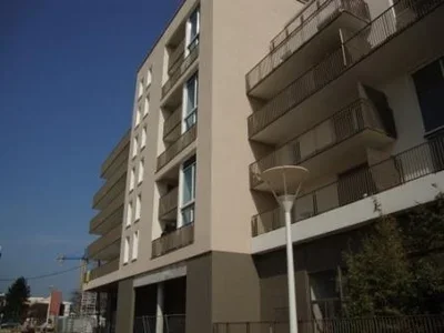 Flat Rue Charles Cros in Rouen