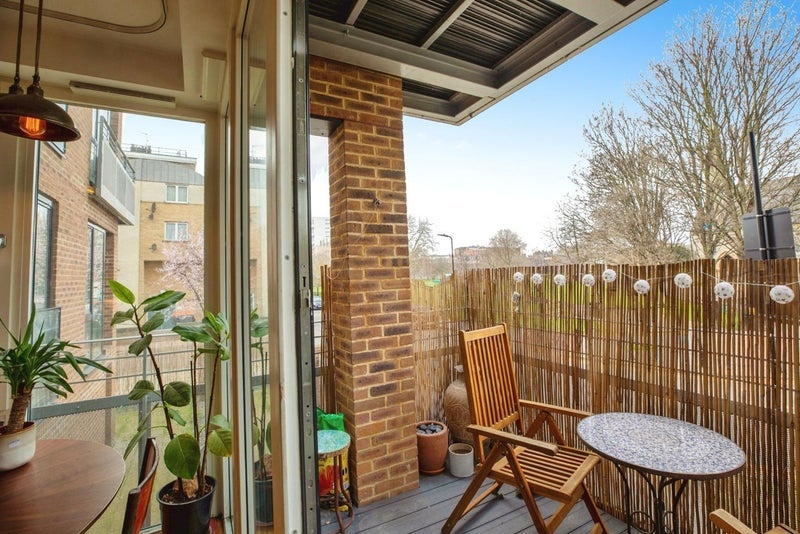 Room Lee Street in Greater London