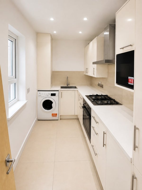 Flat Corkland Road in Manchester