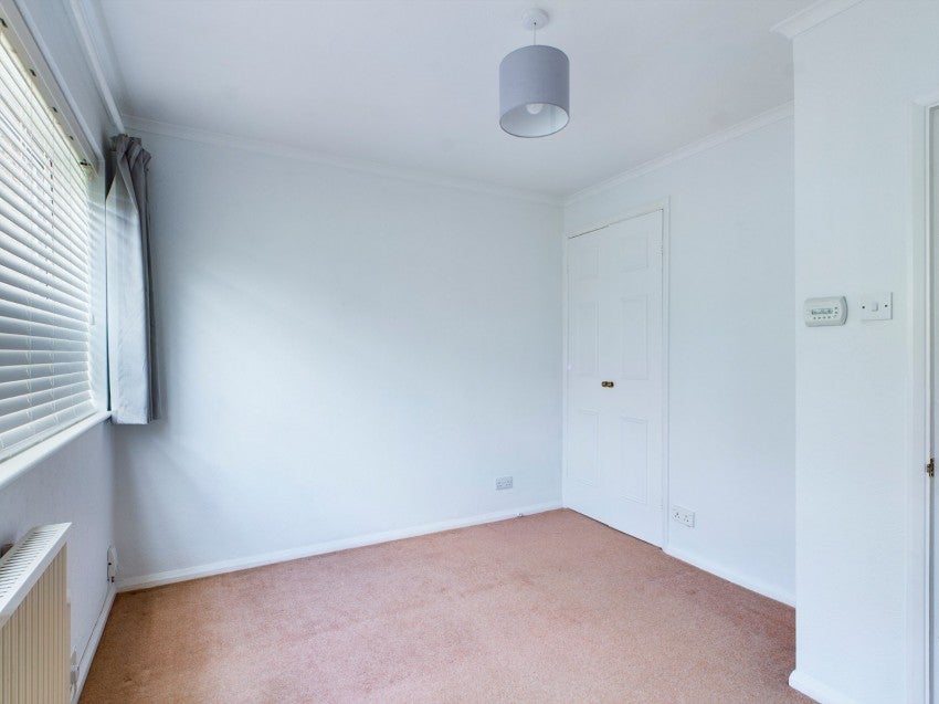Flat Strode Street in Borough of Runnymede