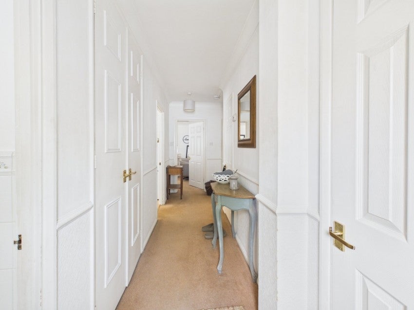 Flat Strode Street in Borough of Runnymede