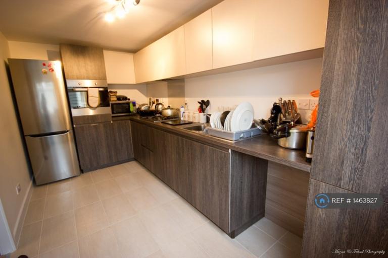 Flat Dawe's Close in Greater London