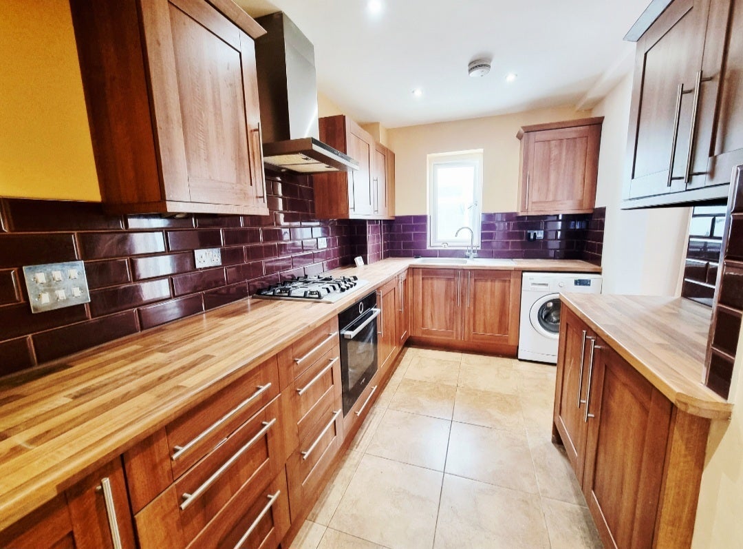 House Foxfield in Stevenage