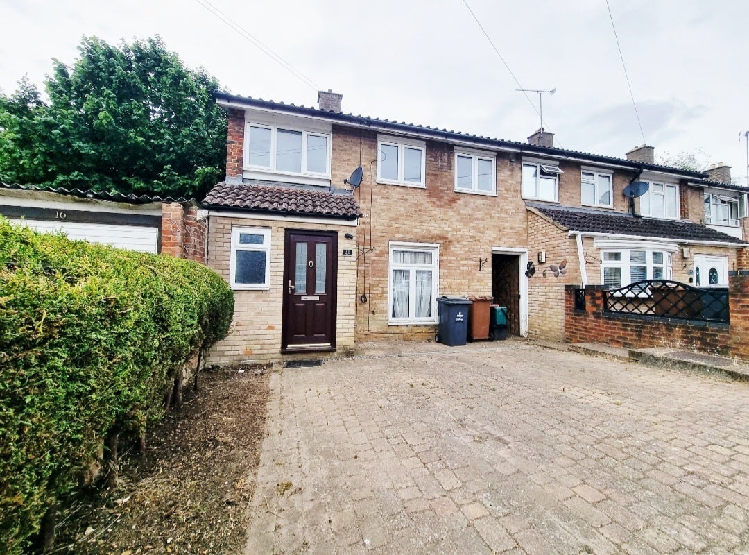 House Foxfield in Stevenage