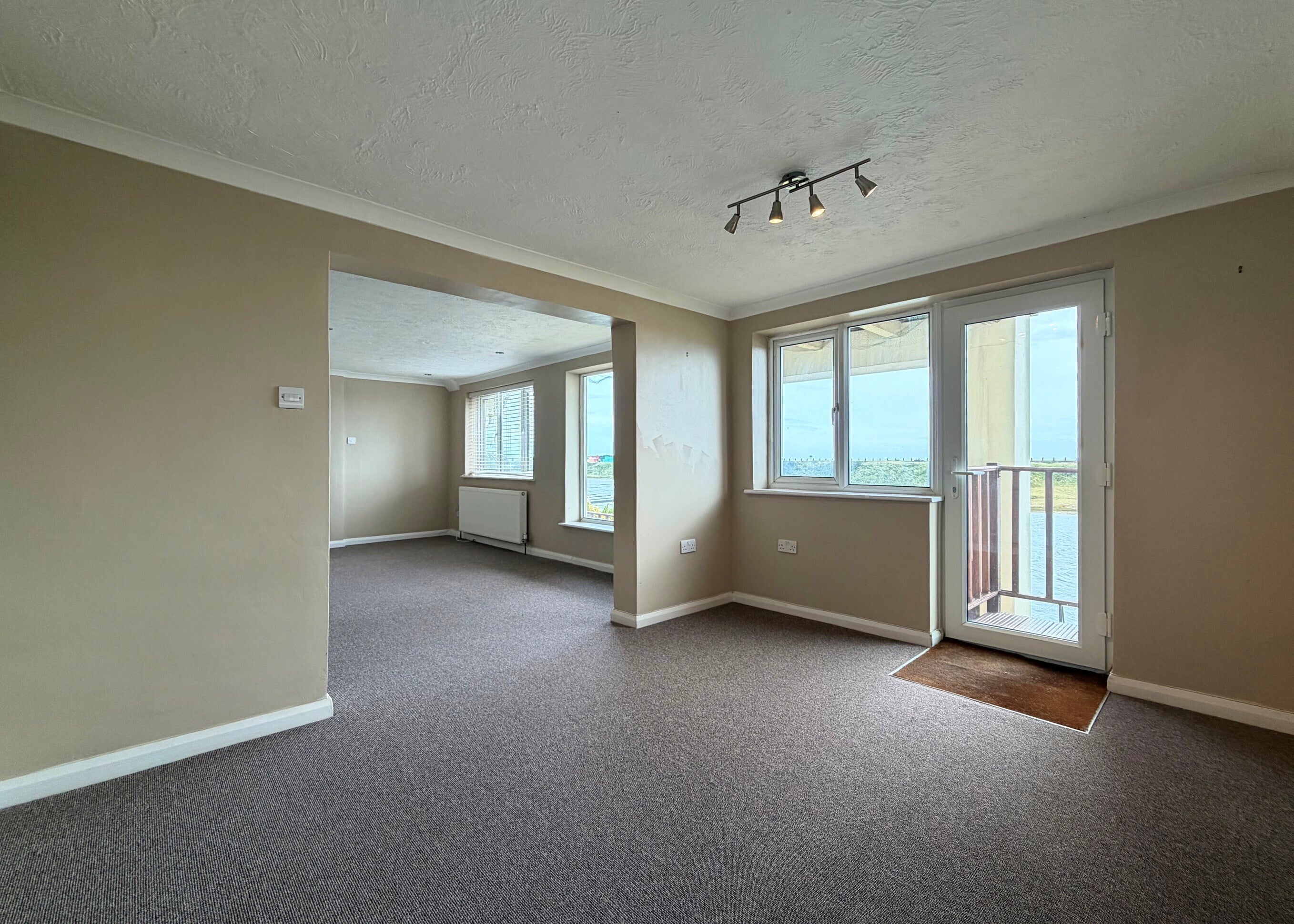 Flat Brighton Road in Adur