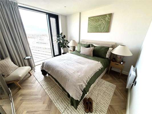Flat James Watt Queensway in Birmingham