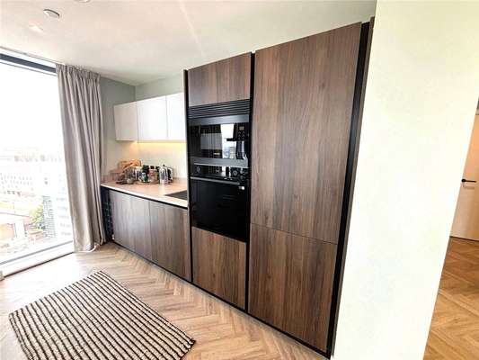 Flat James Watt Queensway in Birmingham