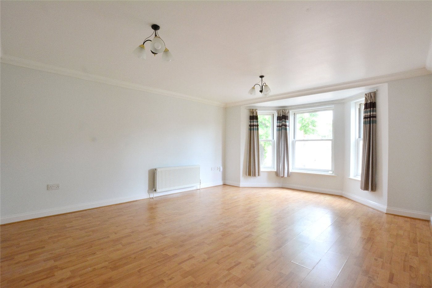 Flat Belmont Hill in Greater London