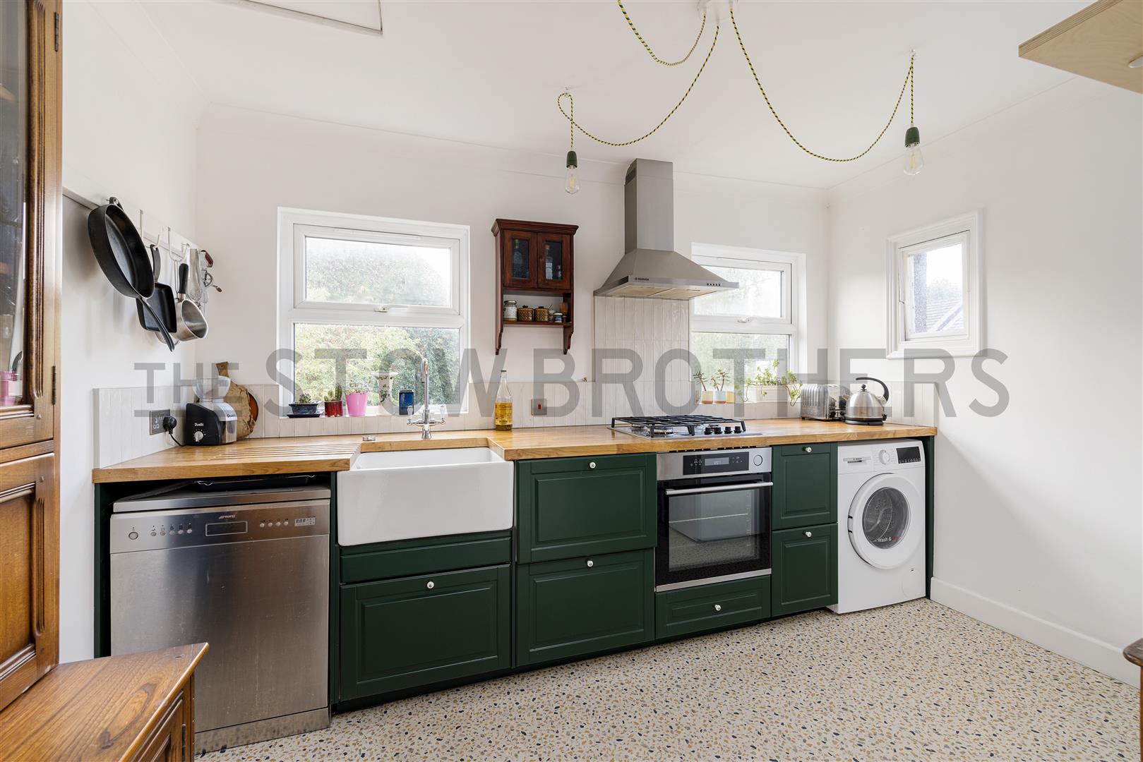 Flat Clacton Road in Greater London