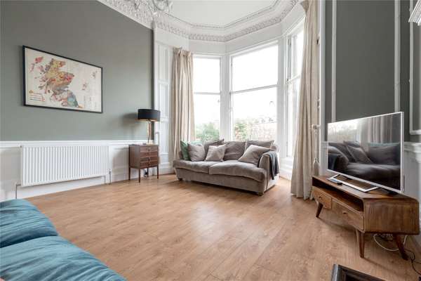 Flat Glencairn Crescent in City of Edinburgh