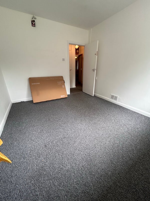 House Ballards Way in Greater London