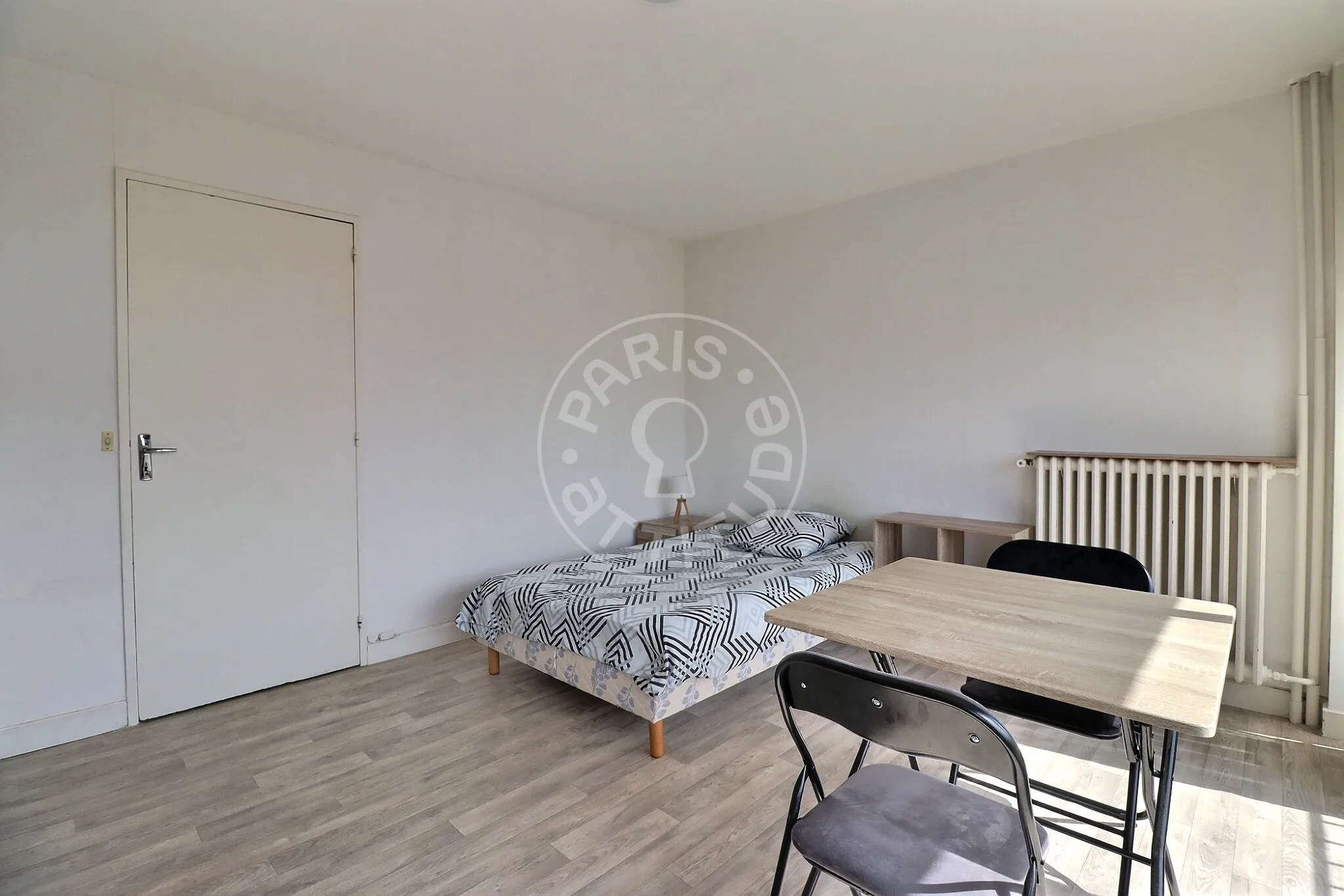 Flat Avenue Parmentier in Paris