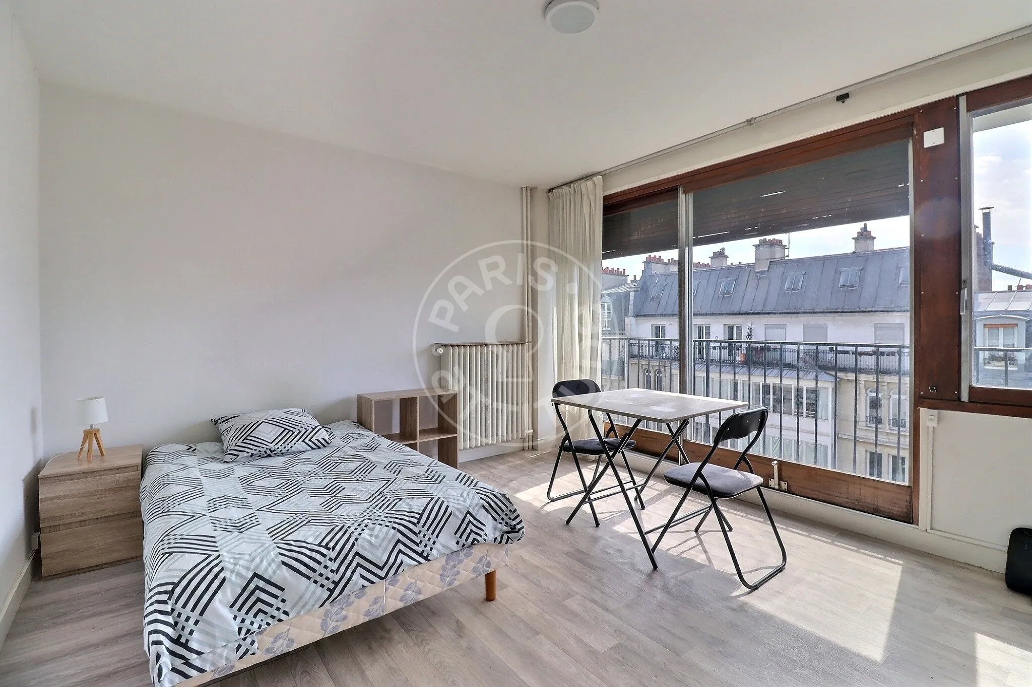 Flat Avenue Parmentier in Paris