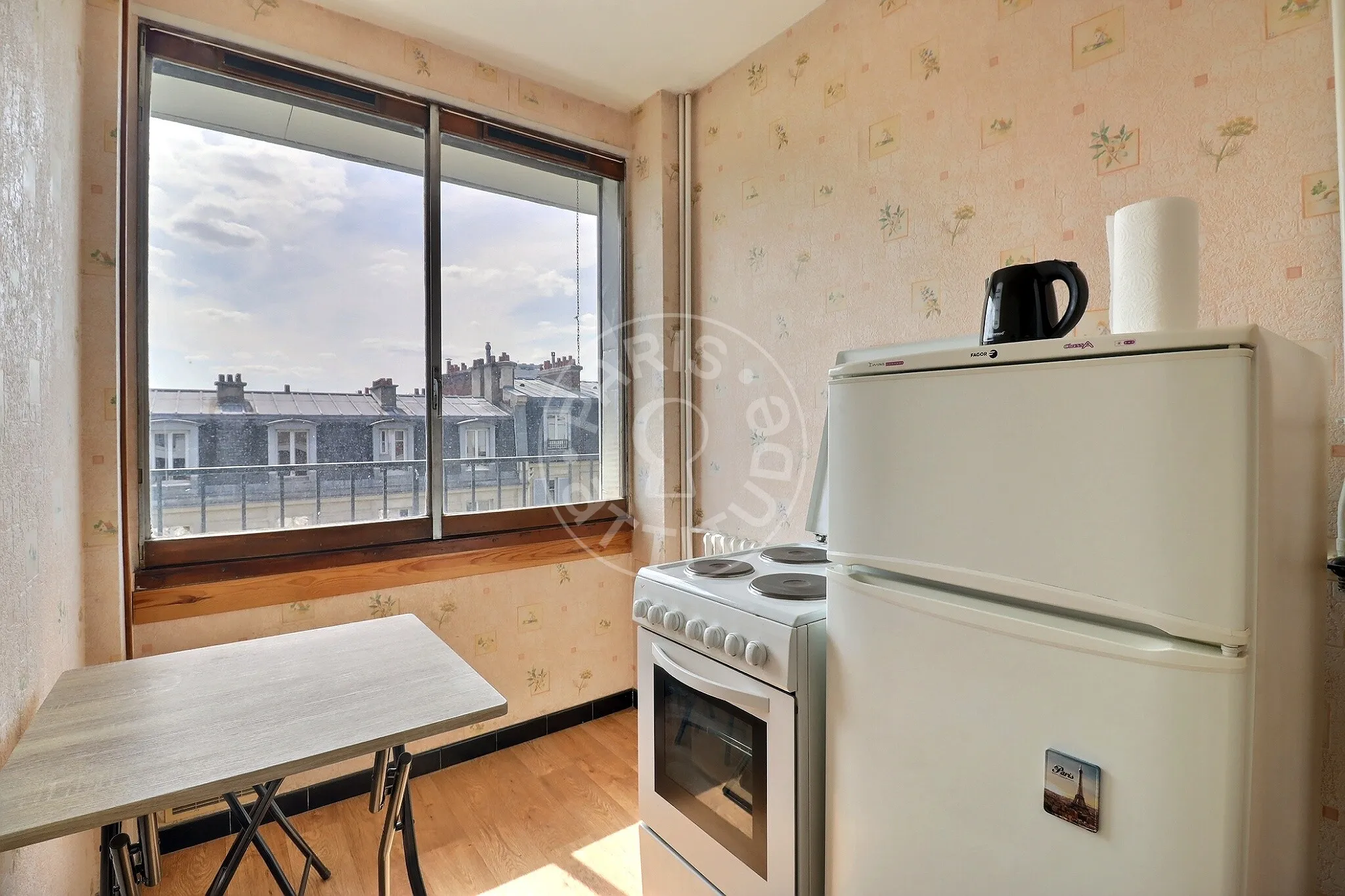 Flat Avenue Parmentier in Paris