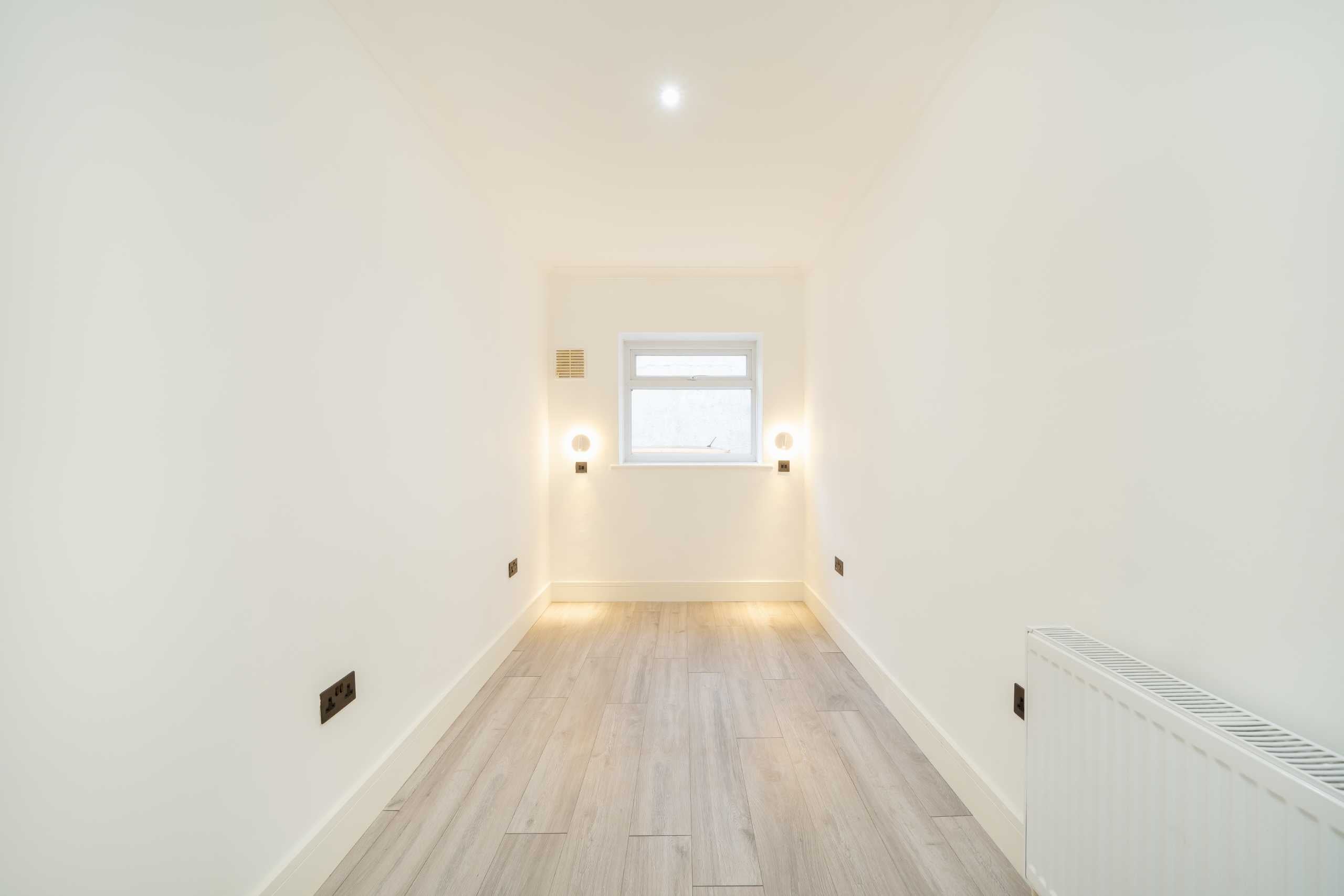Flat Aylestone Avenue in Greater London