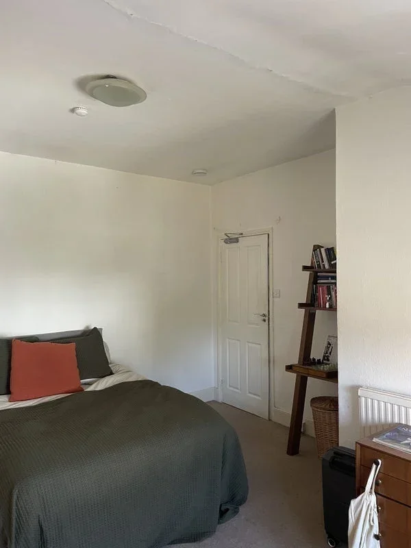 Room Rillbank Lane in Leeds