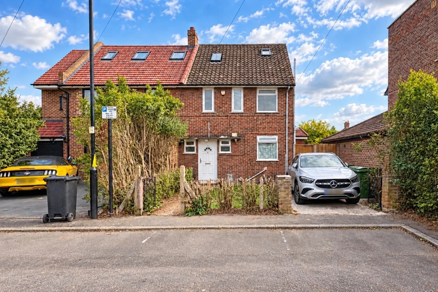 Flat Howard Close in Greater London