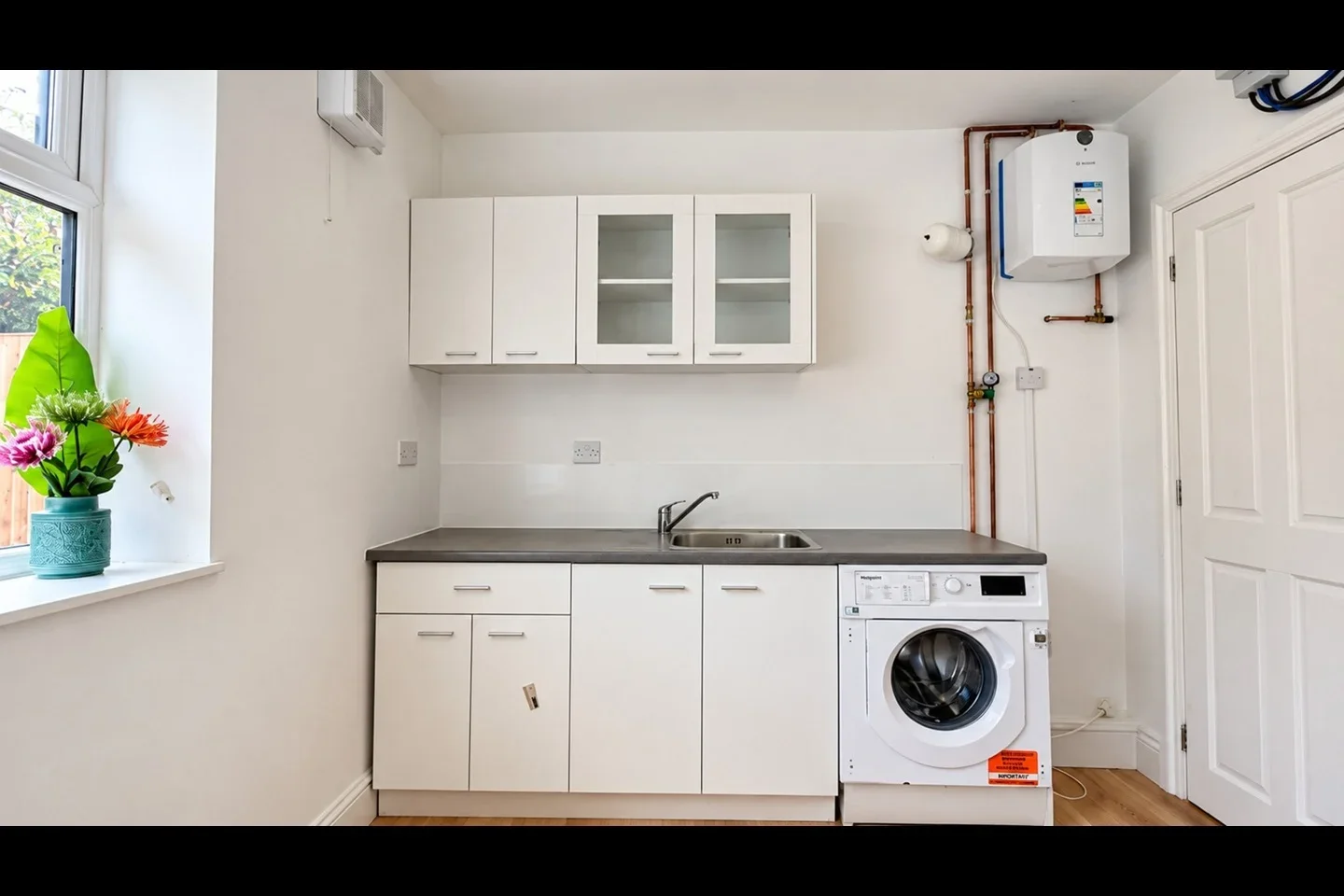 Flat Howard Close in Greater London