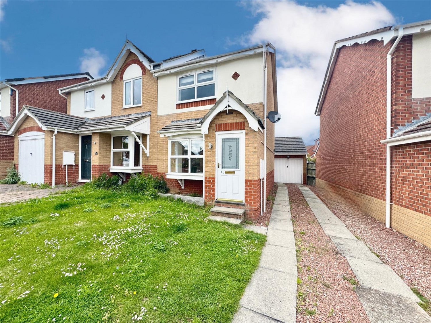 House Cennon Grove in Ingleby Barwick