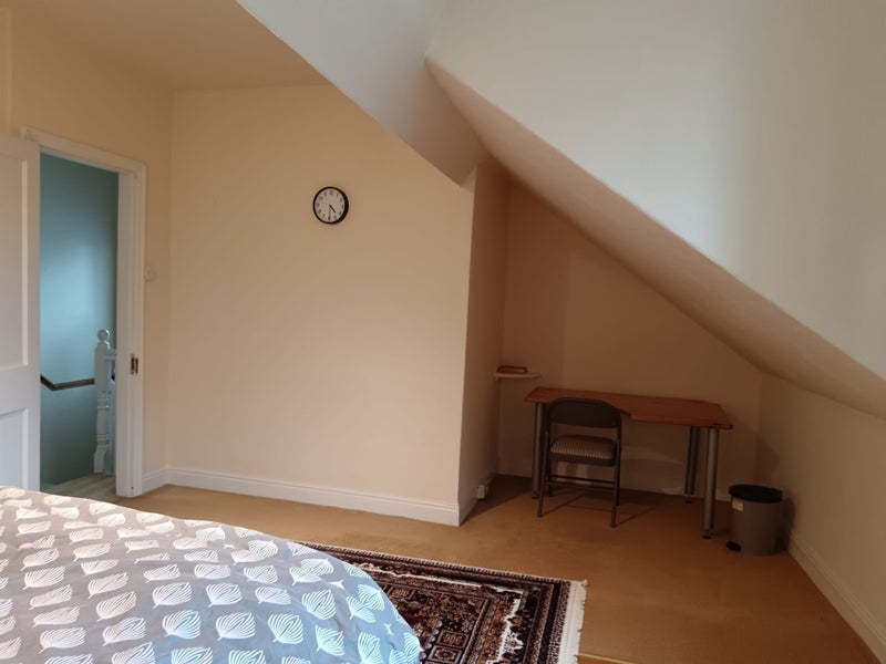 Room Shaftesbury Road in Leicester