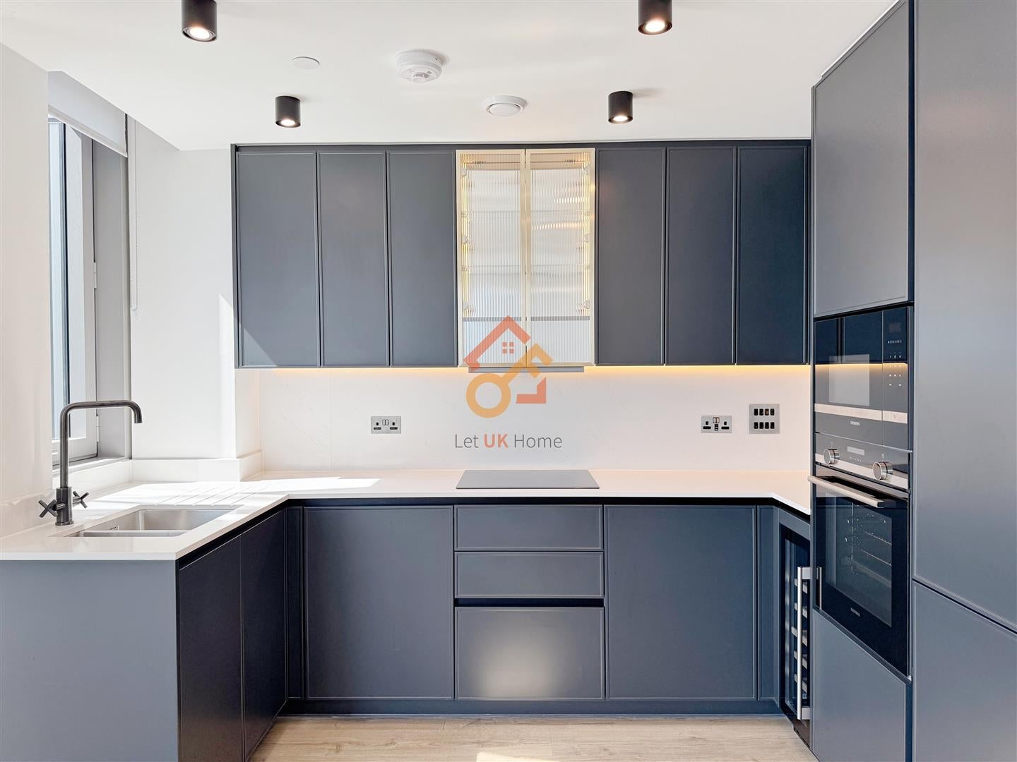 Flat Bollinder Place in London