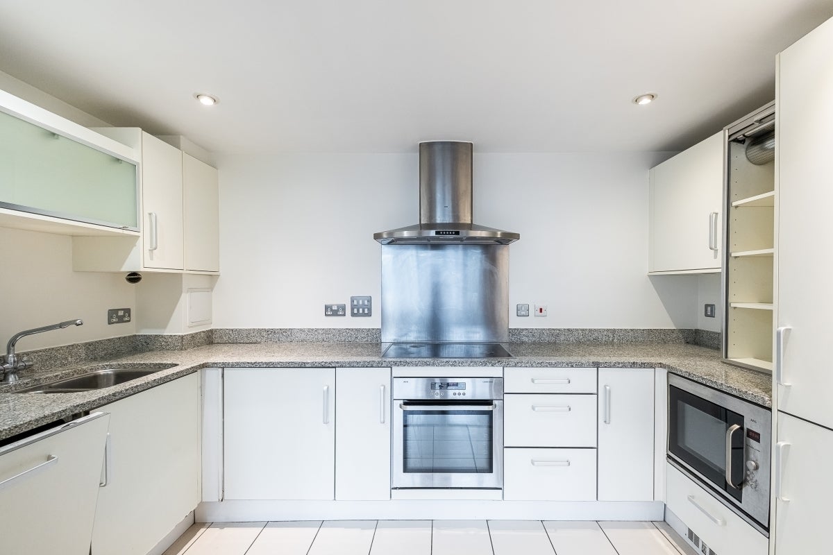 Flat Sheldon Square in City of Westminster