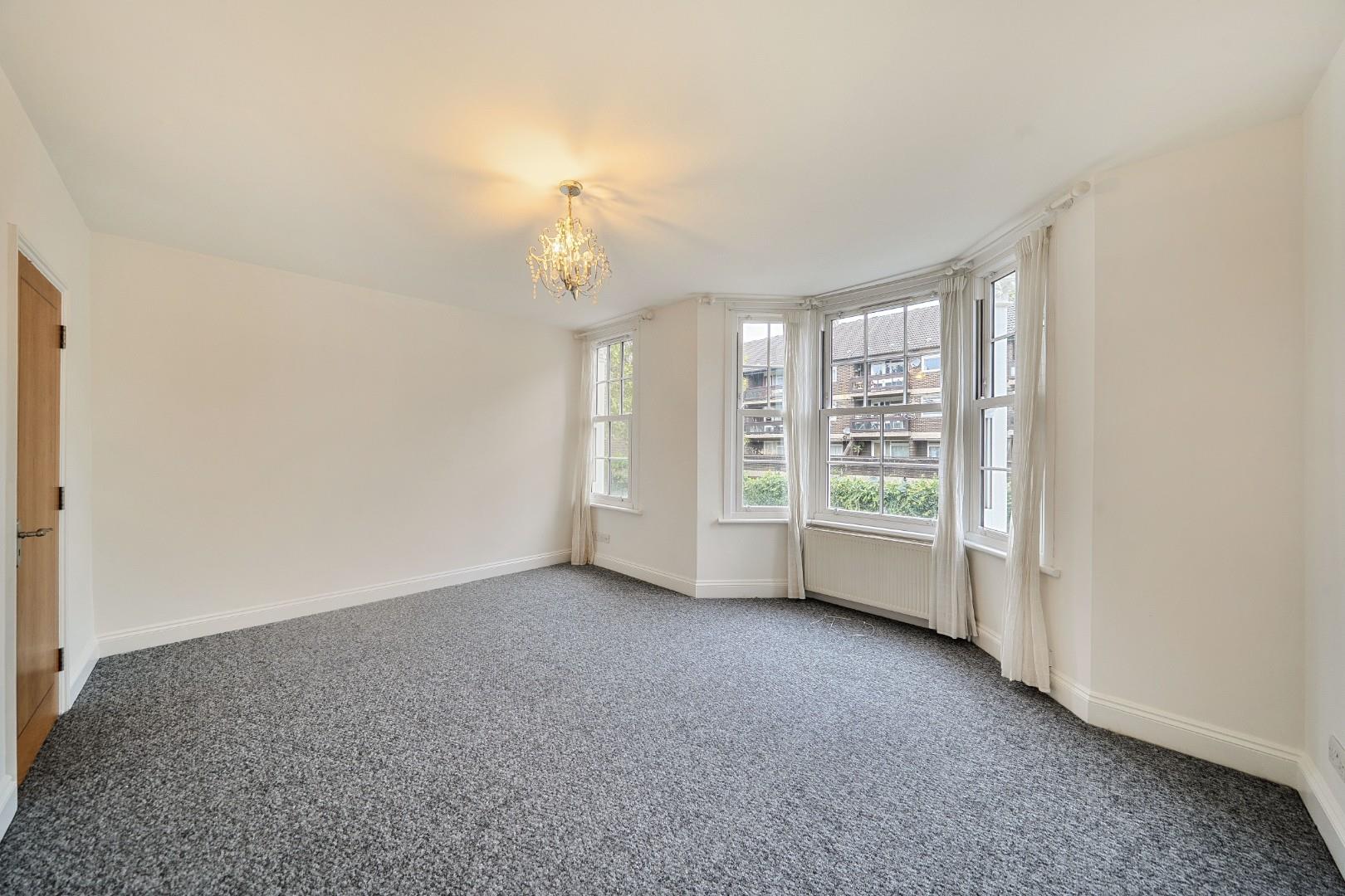 Flat John Ruskin Street in Greater London