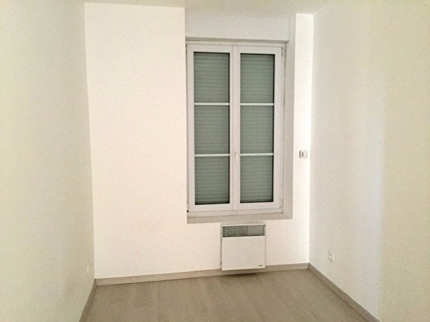 Flat Rue du Château in Courcelles-Epayelles