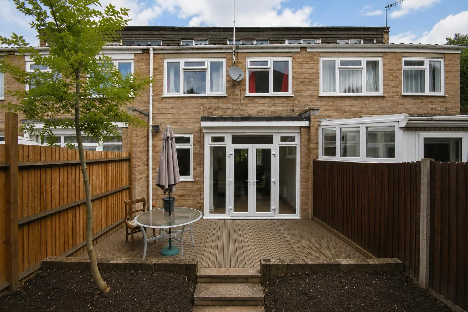 House Chartfield Avenue in Greater London