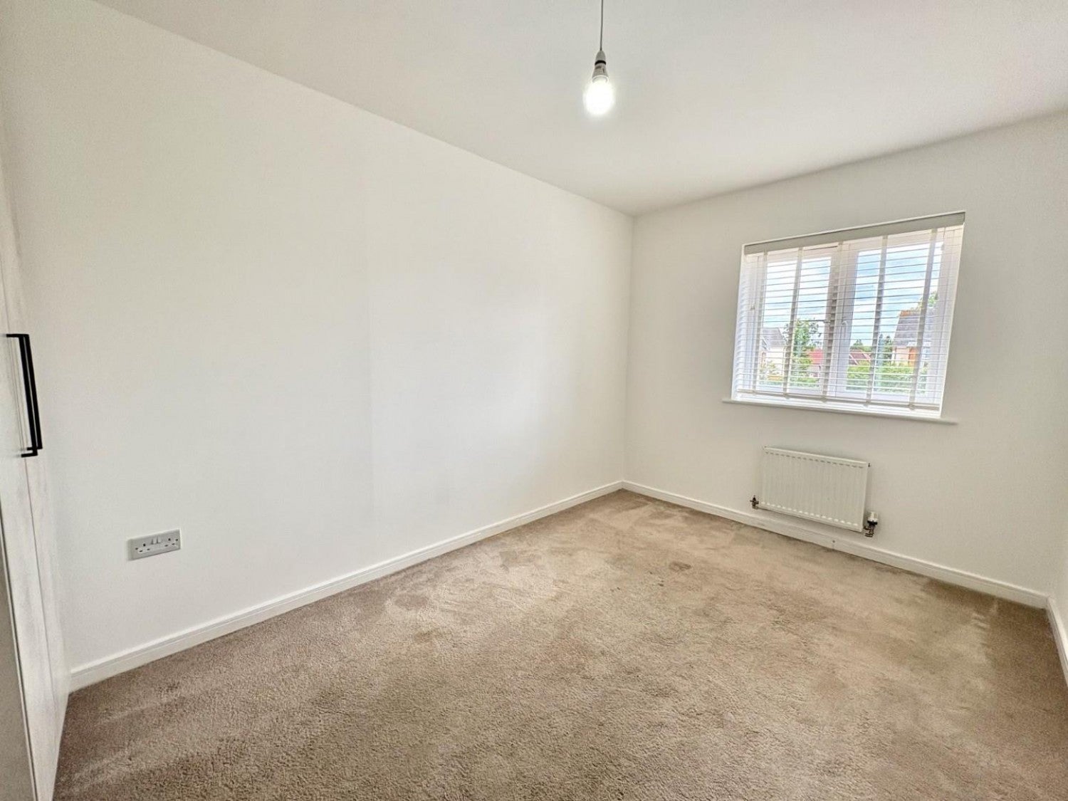 Flat Holmesgate Place in Greater London