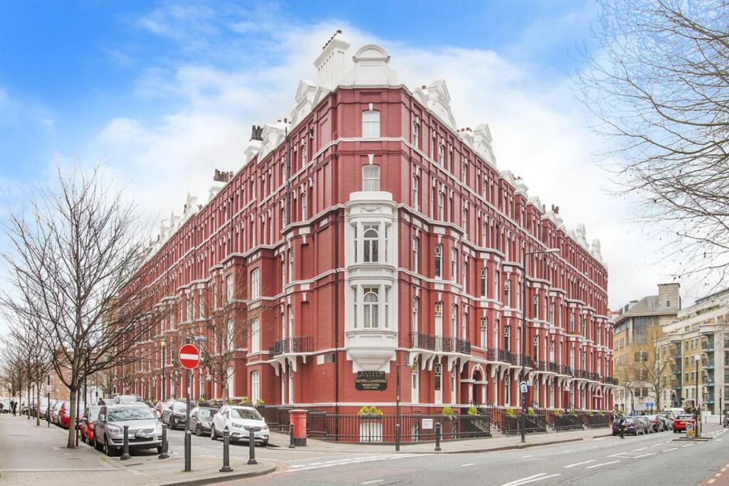 Flat Old Marylebone Road in City of Westminster