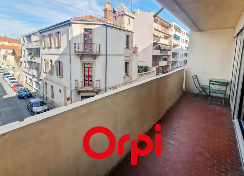 Appartement Avenue François Cuzin à Toulon