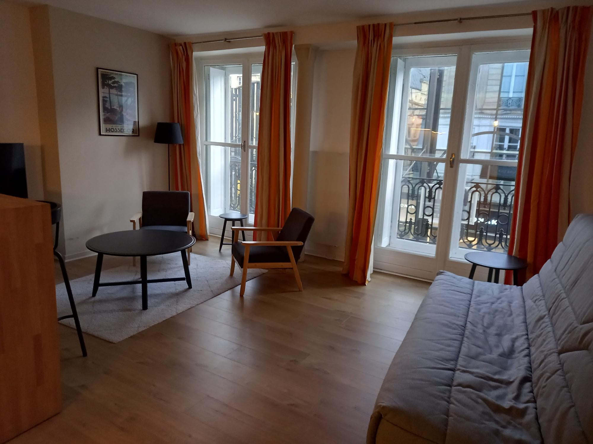 Flat Place des Grands Hommes in Bordeaux